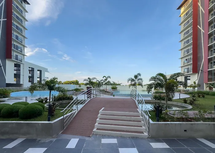 Aparthotel Primeworld District - Near Mactan Airport 3*